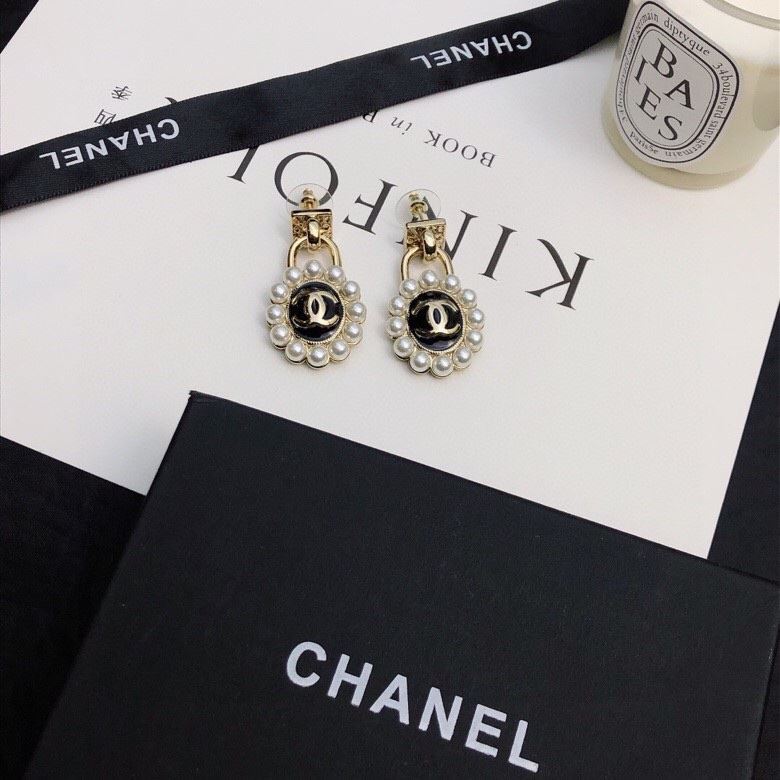 Chanel Earrings - Click Image to Close